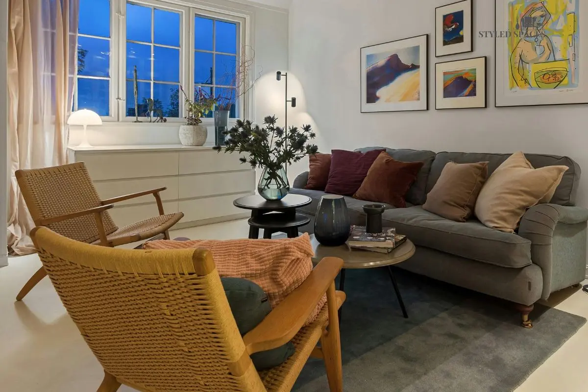 Seating arranged to face inward for real conversation
